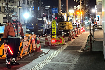 大阪府吹田市内本町での交通誘導警備の様子