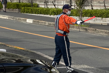 吹田市でのペットイベントでの店舗駐車場警備の様子